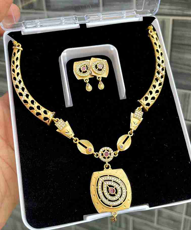 Gold Plated Necklace With Earrings